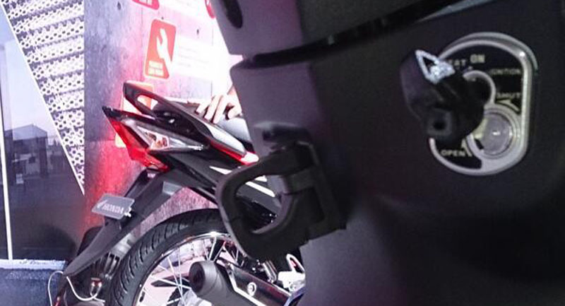 Honda, Honda Supra X 125 Hook: Honda Supra X 125 R Injection Non Helm In Akhirnya Diluncurkan