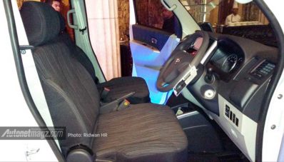 Gallery Foto Daihatsu Luxio Facelift 2014 and Impresi Pertama Gallery Foto Daihatsu Luxio Facelift 2014 and Impresi Pertama