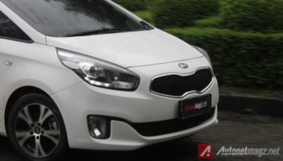 Review KIA Carens 2013 Test Drive by AutonetMagz [with Video]