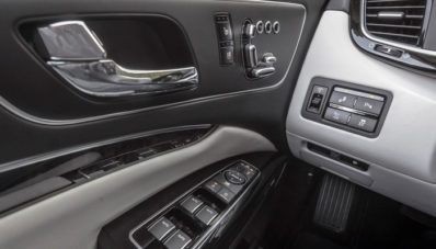 KIA K900 : Mobil Termewah Dari KIA KIA K900 : Mobil Termewah Dari KIA