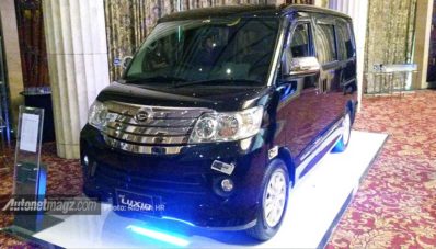 Gallery Foto Daihatsu Luxio Facelift 2014 and Impresi Pertama Gallery Foto Daihatsu Luxio Facelift 2014 and Impresi Pertama