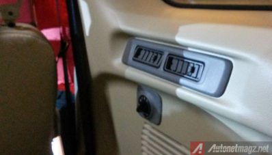 First Impression Review Nissan Evalia Facelift 2014