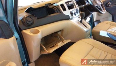 First Impression Review Nissan Evalia Facelift 2014