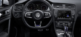 VW Golf GTE Plug In Hybrid Wallpaper