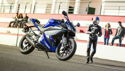 Yamaha YZF R125 Baru Lebih Garang Bro! Yamaha YZF R125 Baru Lebih Garang Bro!