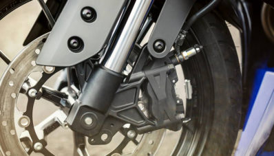 Yamaha YZF R125 Baru Lebih Garang Bro! Yamaha YZF R125 Baru Lebih Garang Bro!