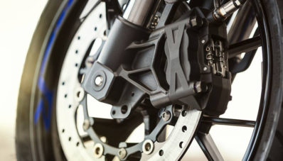 Yamaha YZF R125 Baru Lebih Garang Bro! Yamaha YZF R125 Baru Lebih Garang Bro!