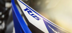 Yamaha YZF R125 blue