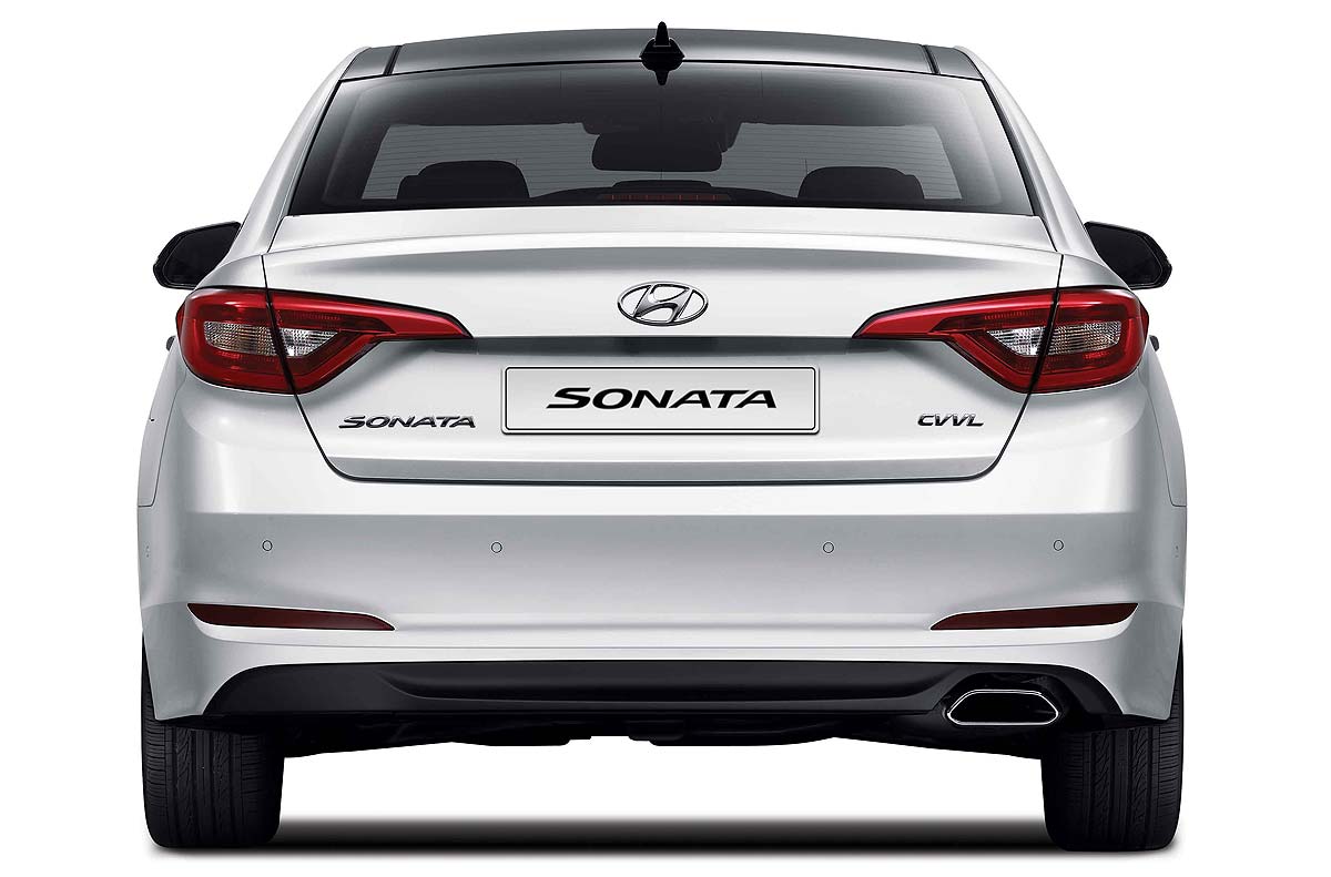 Hyundai, 2015 Hyundai Sonata rear: Hyundai Sonata 2015 Tampil Perdana di Korea