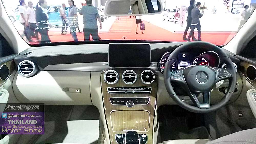 Bangkok Motorshow, Dashboard Mercedes The new C-Class 2015: First Impression Review Mercedes-Benz C-Class 2015 dari Bangkok Motor Show