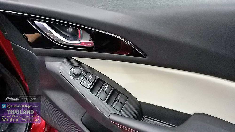 Bangkok Motorshow, Door panel New Mazda 3: First Impression Review New Mazda 3 2015 dari Bangkok Motor Show