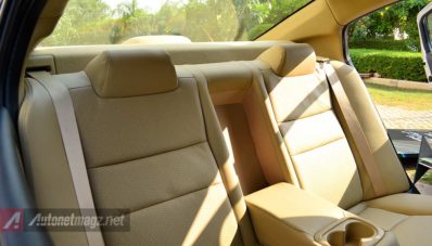 First Impression dan Test Drive Honda City 2014 Diesel by AutonetMagz