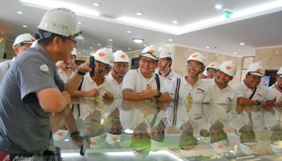 Komunitas Korea Otomotif Indonesia Berkunjung ke Pabrik Ban Hankook Komunitas Korea Otomotif Indonesia Berkunjung ke Pabrik Ban Hankook