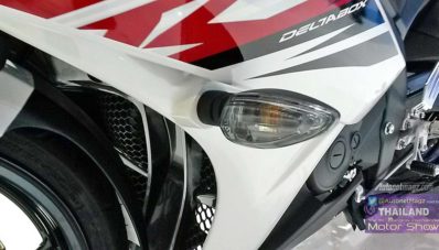 First Impression Review Yamaha R15 dari Bangkok Motor Show First Impression Review Yamaha R15 dari Bangkok Motor Show