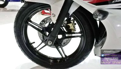First Impression Review Yamaha R15 dari Bangkok Motor Show First Impression Review Yamaha R15 dari Bangkok Motor Show