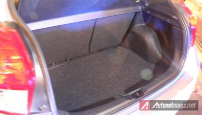 First Impression Review Toyota Yaris 2014 First Impression Review Toyota Yaris 2014