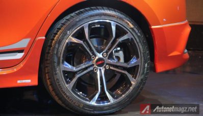 First Impression Review Toyota Yaris 2014 First Impression Review Toyota Yaris 2014