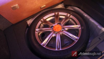 First Impression Review Toyota Yaris 2014 First Impression Review Toyota Yaris 2014