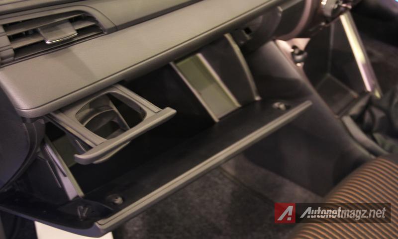 Mobil Baru, Toyota Yaris 2014 storage: First Impression Review Toyota Yaris 2014