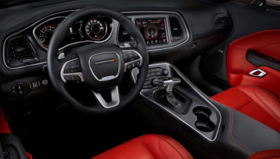 2015 Dodge Challenger Facelift Diperkenalkan di New York Motorshow 2015 Dodge Challenger Facelift Diperkenalkan di New York Motorshow