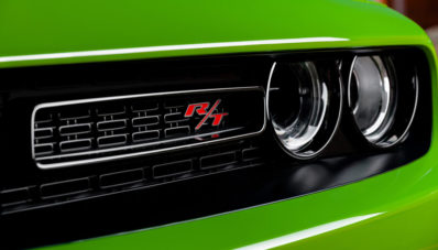 2015 Dodge Challenger Facelift Diperkenalkan di New York Motorshow 2015 Dodge Challenger Facelift Diperkenalkan di New York Motorshow