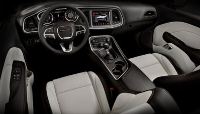 2015 Dodge Challenger Facelift Diperkenalkan di New York Motorshow 2015 Dodge Challenger Facelift Diperkenalkan di New York Motorshow