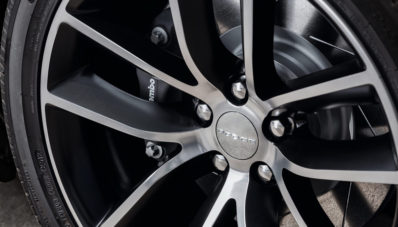 2015 Dodge Challenger Facelift Diperkenalkan di New York Motorshow 2015 Dodge Challenger Facelift Diperkenalkan di New York Motorshow