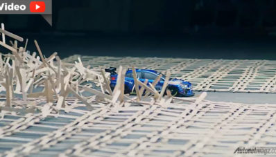 Video Menarik Subaru WRX STi vs StickBomb