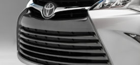 2015 Toyota Camry door trim