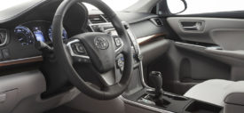 2015 Toyota Camry rear seat
