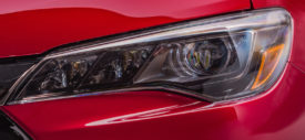 2015 Toyota Camry foglamp