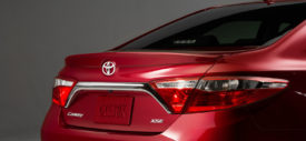 2015 Toyota Camry rear design
