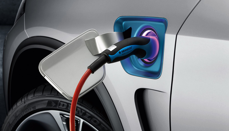 BMW, BMW X5 eDrive charger: BMW X5 eDrive Plug In Hybrid Akan Hadir di New York Motorshow