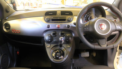 Fiat 500 S Diluncurkan di Indonesia Fiat 500 S Diluncurkan di Indonesia