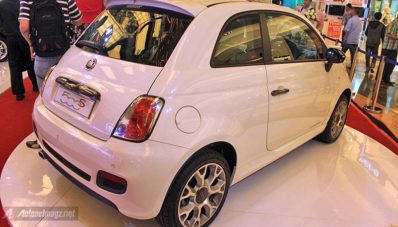 Fiat 500 S Diluncurkan di Indonesia Fiat 500 S Diluncurkan di Indonesia