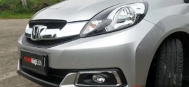 Garnis belakang chrome Honda Mobilio Prestige