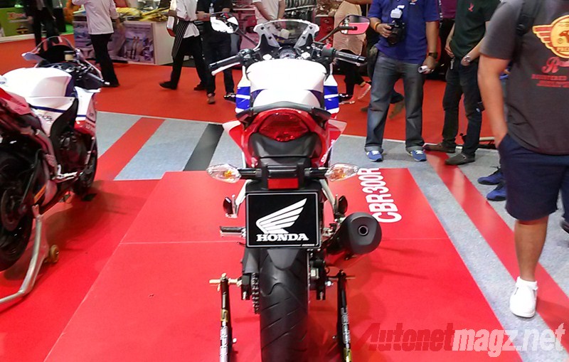 Bangkok Motorshow, Honda CBR300R ban belakang: First Impression Review Honda CBR300R dari Bangkok Motorshow