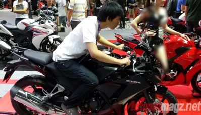 First Impression Review Honda CBR300R dari Bangkok Motorshow First Impression Review Honda CBR300R dari Bangkok Motorshow