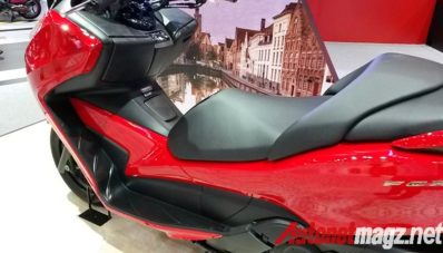 First Impression Review Honda Forza 300 First Impression Review Honda Forza 300