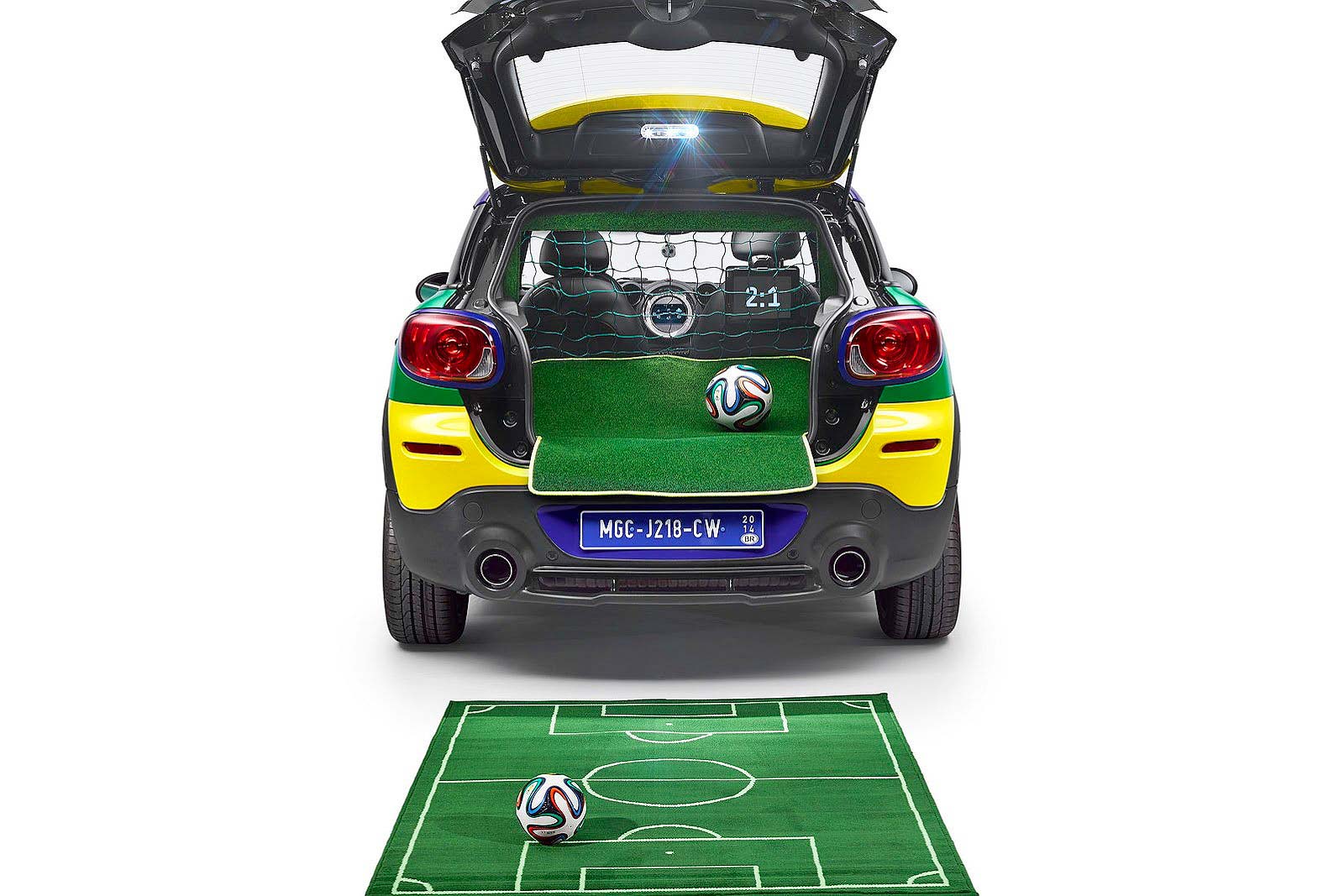 International, Mini GoalCooper Brazil World Cup 2014 edition: MINI Paceman GoalCooper Edition untuk Merayakan Piala Dunia 2014