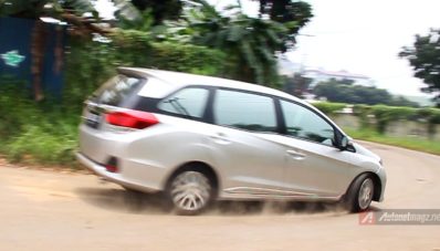 Review Honda Mobilio Prestige AT by AutonetMagz [with Video]