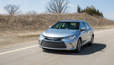 2015 Toyota Camry Facelift Tampil Lebih Agresif! 2015 Toyota Camry Facelift Tampil Lebih Agresif!