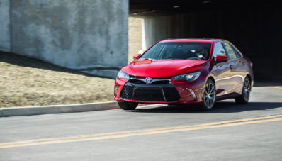 2015 Toyota Camry Facelift Tampil Lebih Agresif! 2015 Toyota Camry Facelift Tampil Lebih Agresif!