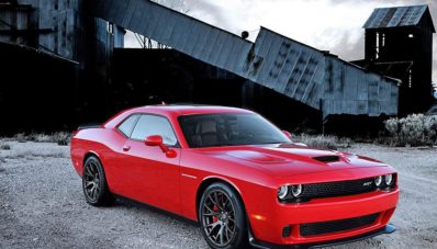 2015 Dodge Challenger SRT Tenaganya Lebih Dari 600 Hp