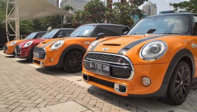 Akhirnya New MINI Cooper 2015 Mendarat Juga di Indonesia! Akhirnya New MINI Cooper 2015 Mendarat Juga di Indonesia!