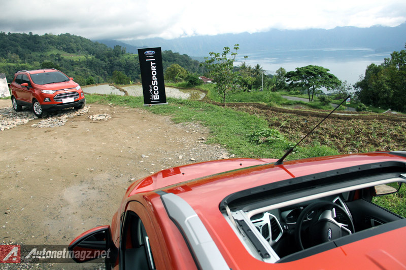 Ford, ecosport: Menguji Kemampuan Ford EcoSport di Kelok 44 Sumatera Barat