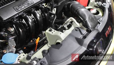 First Impression Review Honda Jazz RS 2014 by AutonetMagz