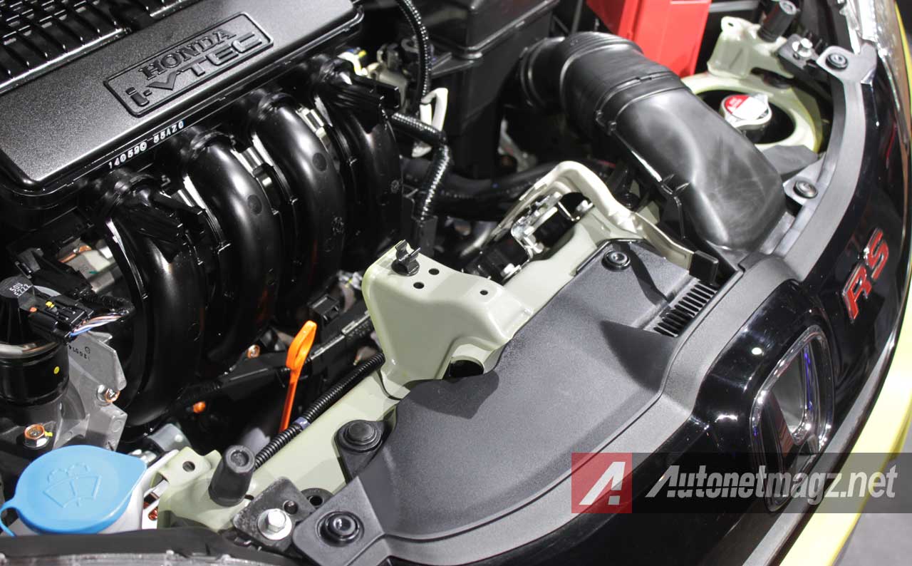 Honda, All-New-Honda-Jazz-L15-Engine: First Impression Review Honda Jazz RS 2014 by AutonetMagz