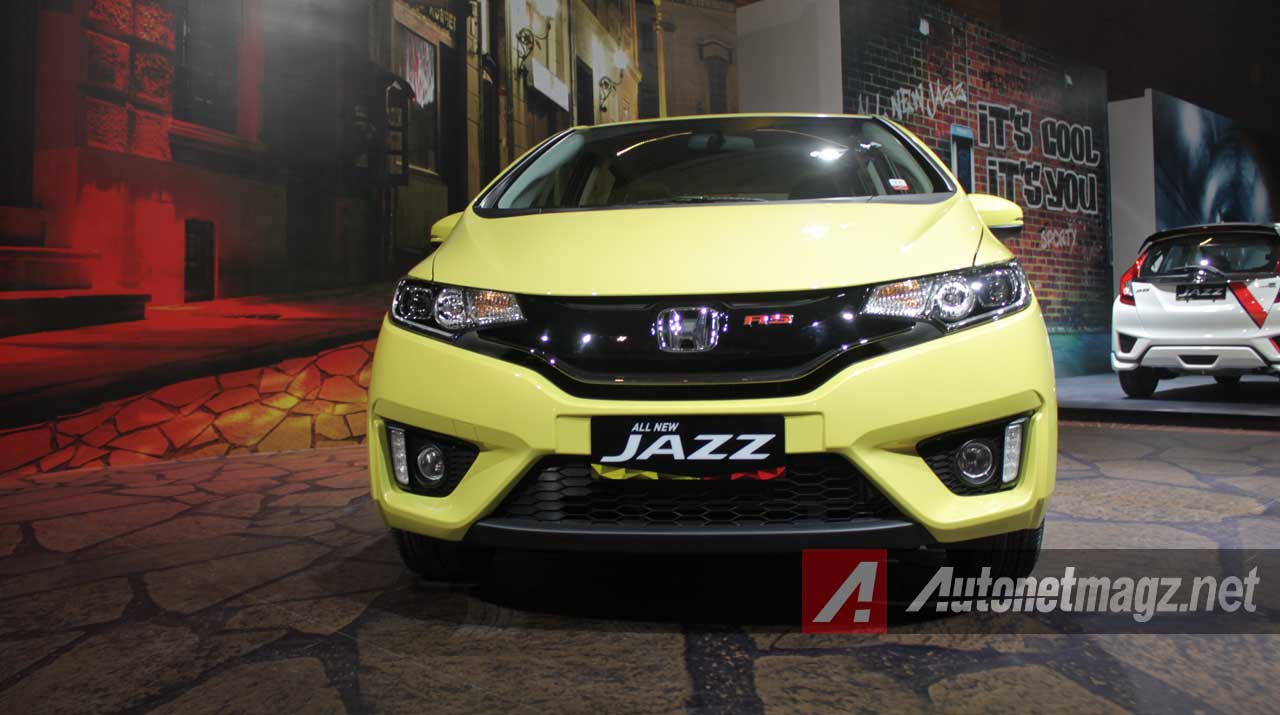 Honda, Bentuk-Honda-Jazz-Baru-2014: First Impression Review Honda Jazz RS 2014 by AutonetMagz