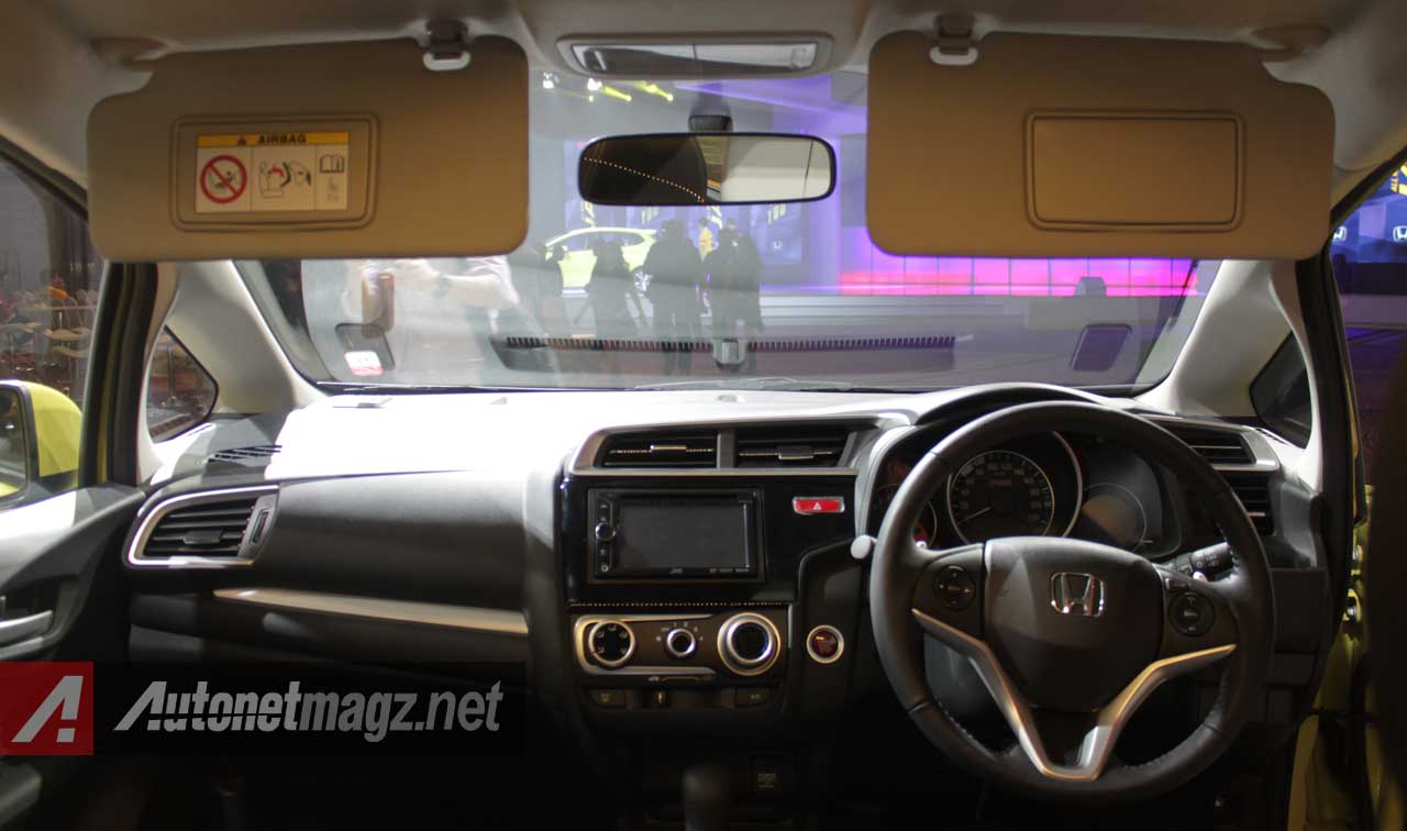 Honda, Dashboard-Honda-Jazz-RS-Indonesia: First Impression Review Honda Jazz RS 2014 by AutonetMagz